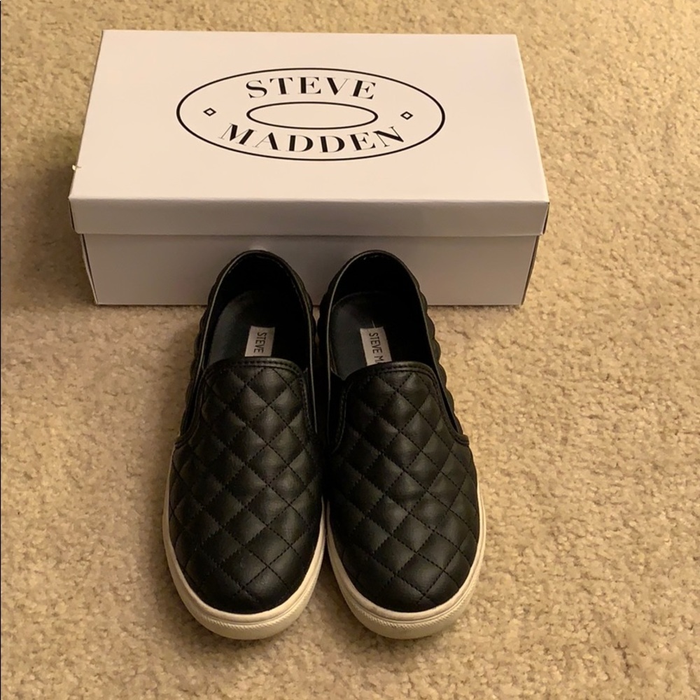 Steve Madden Ecentrcq slip on tennis shoes